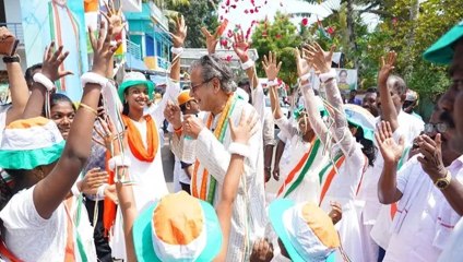 जय हो गाने पर बच्चों के साथ जमकर थिरके कांग्रेस सांसद शशि थरूर