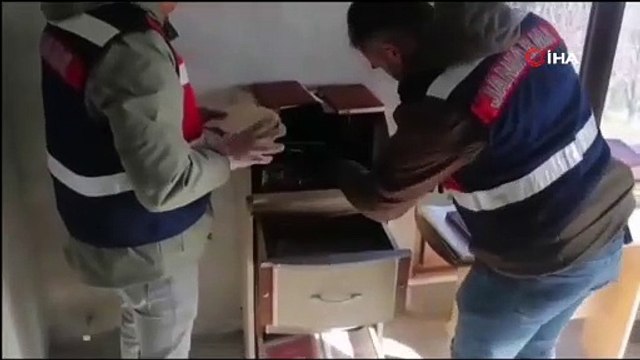 Balıkesir merkezli 2 ilde düzenlenen “Mahzen-31” operasyonlarında elebaşılığını İsmail Yavuz’un yaptığı organize suç örgütü çökertildi