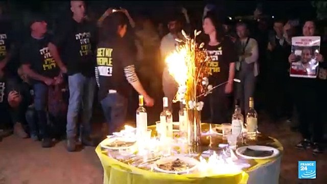 Pâque juive : des centaines d'Israëliens réclament le retour des otages