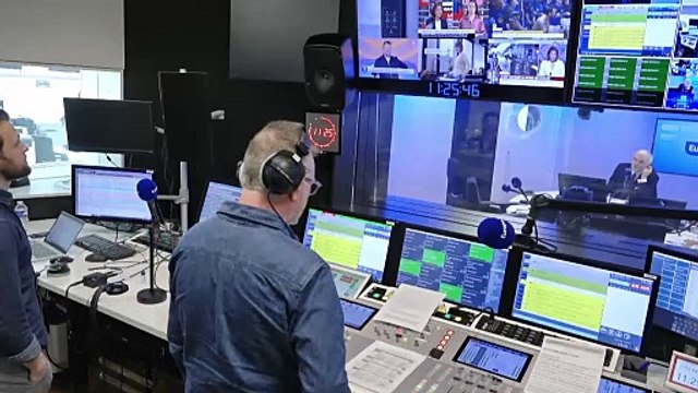 Pascal Praud et vous - «Elle m'a fait un grand clin d'œil» : un journaliste de «Paris-Match» raconte une anecdote avec Céline Dion