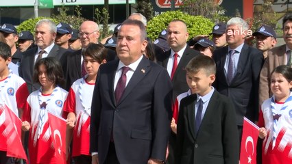 Minik başkandan ücretsiz yemek isteği