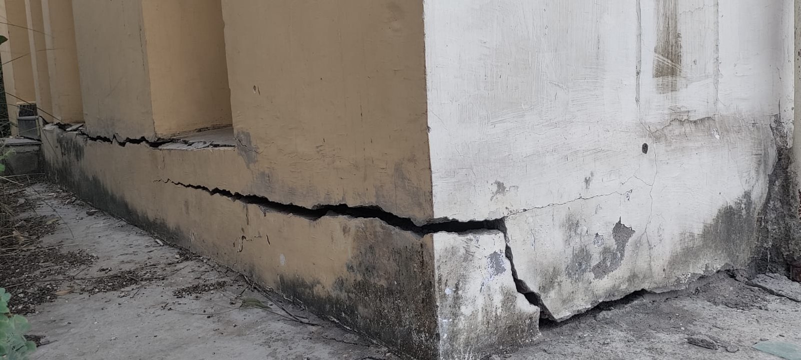 हैंडओवर से पूर्व ही क्षतिग्रस्त हुई 13 करोड़ से...