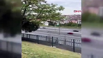 Sultangazi'de çocukların tehlikeli oyunu