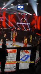 Luchador iraní  le dio una patada a una chica del ring