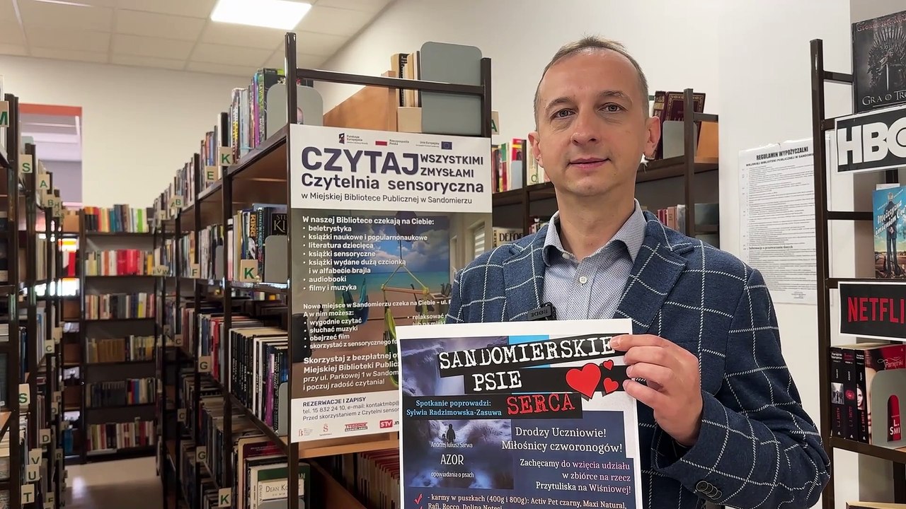 Oryginalna promocja nowego opowiadania Andrzeja Juliusza Sarwy w sandomierskiej bibliotece.