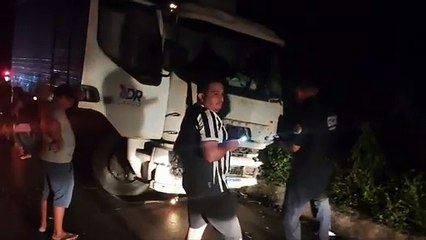 Motorista de ambulância morre após colisão contra caminhão na BR 222, entre Forquilha e Irauçuba