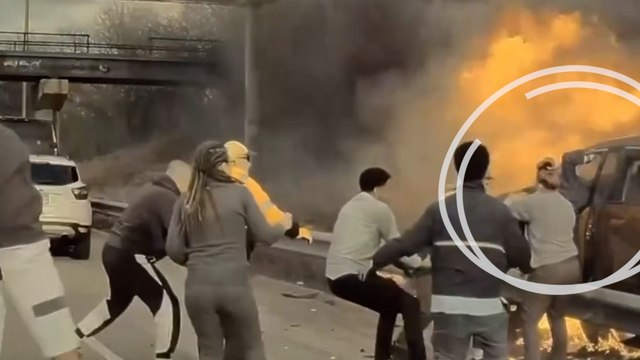 États-Unis : piégé dans sa voiture en flammes, un homme est sauvé in extremis par d’autres conducteurs