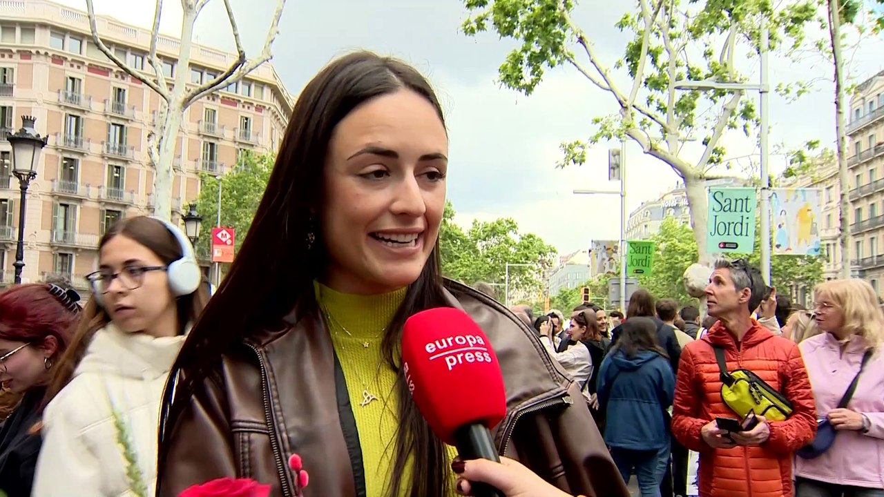 Barcelona espera un Sant Jordi con récord de ventas de libros y rosas