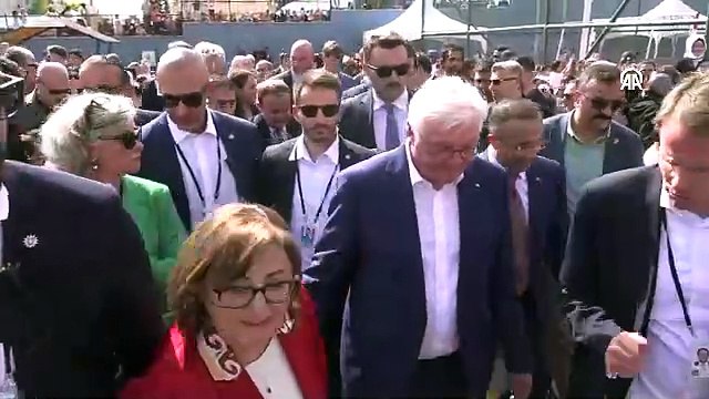Steinmeier Antep'in Nurdağı ilçesinde konteyner kenti ve bir okulu ziyaret etti