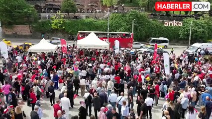 Bursa Osmangazi Belediyesi'nden 23 Nisan Korteji