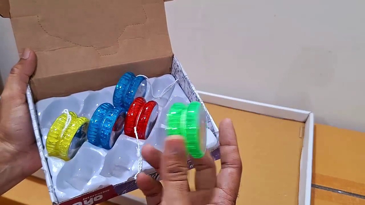 Unboxing and Review of Beginner Yoyo with LED Lights Responsive Yoyo for Kids