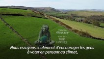 Une peinture géante sur une colline britannique pour la Journée de la Terre