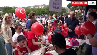 Aydın'da 23 Nisan şenliği binlerce çocuğu bir araya getirdi