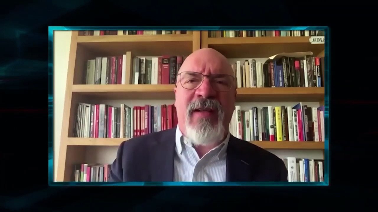 José María de Tavira, narrador del audiolibro "En agosto nos vemos" | En 15