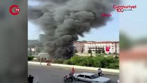 İskenderun Devlet Hastanesi'nde yangın: Poliklinik olarak kullanılan 3 konteyner kül oldu!