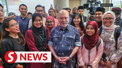 King graces National Unity Ministry's Aidilfitri gathering