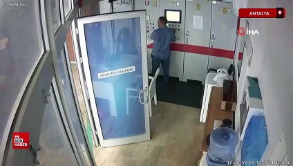 Antalya'daki teleferik kazasında hayatını kaybeden adamın kabine biniş anları