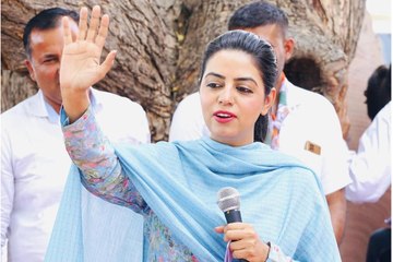 कांग्रेस की पूर्व एमएलए दिव्या मदेरणा का बयान, 'अफसरों को दिन-रात डांटने के लिए सीखी है अंग्रेजी'