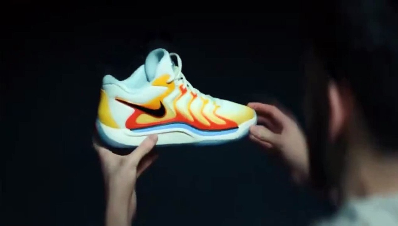 Chet Holmgren fait la promo de la KD 17