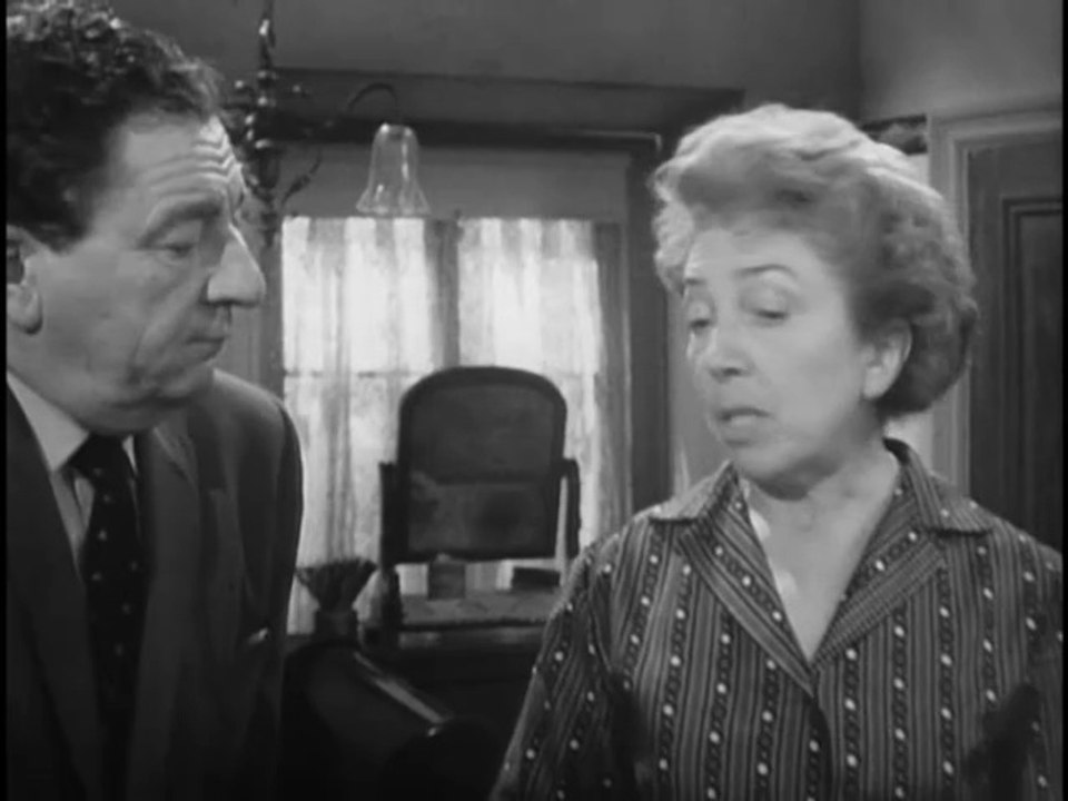 Maigret und das Verbrechen an Bord - Ganze Serie - Staffel 4/Folge 8 - 1963