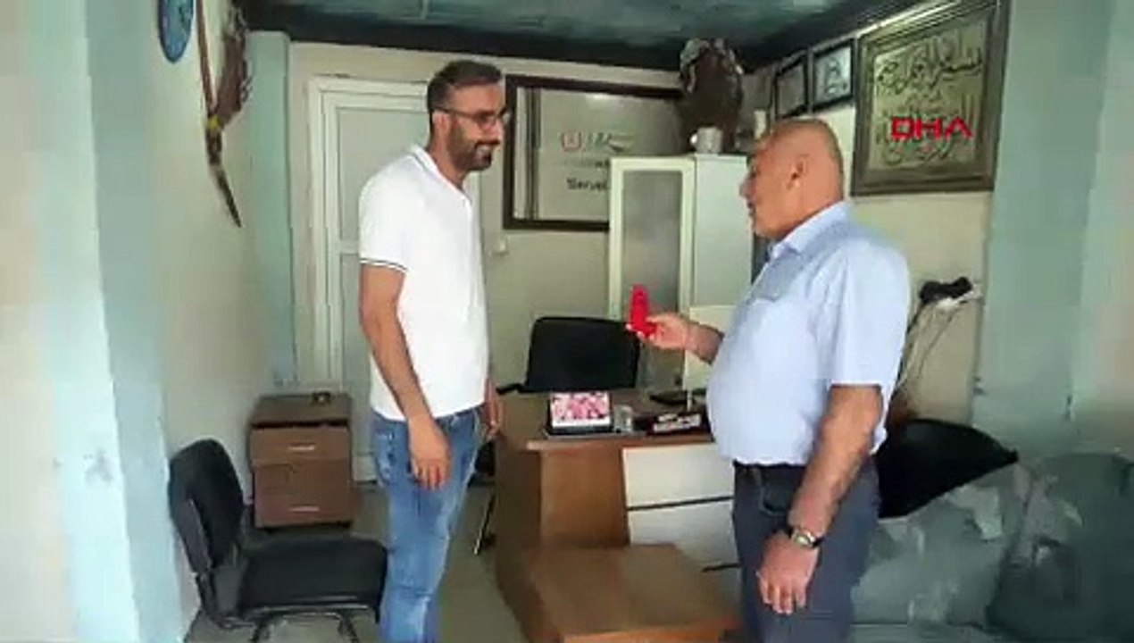 Yıkamaya gönderilen halının içinden bir servet çıktı