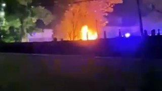 Kłęby dymu i słup ognia na ul. Grabiszyńskiej. Płonęło auto