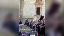 Se viraliza el vídeo de Sánchez con las manos en los bolsillos ante el Rey Felipe VI