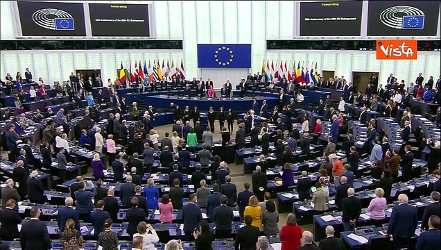 20esimo anniversario allargamento Ue, l'esibizione de L'inno alla gioia al Parlamento europeo