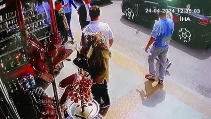 Otobüs şoförünün, burnunun kırıldığı anlar kamerada