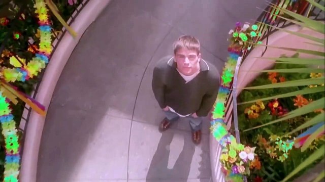 40 jours et 40 nuits Bande-annonce (RU)