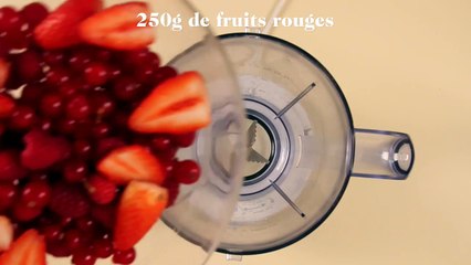 Smoothie aux fruits rouges et flocons d'avoine