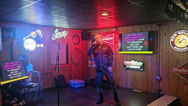 STONE TEMPLE PILOTS - PLUSH (PERFORMED AT SCOREZ)