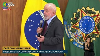 Lula defende greve e diz que “dará o que pode” a servidores federais