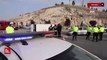 Konya'da minibüsün devrilerek sürücüsünün altında kaldığı kaza anı