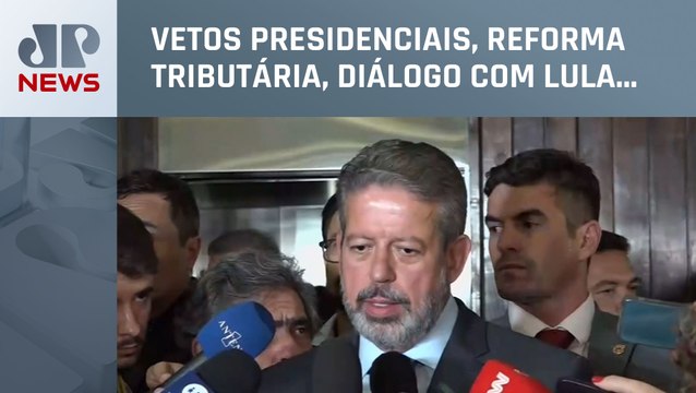 Lira fala à imprensa sobre pautas em análise no Congresso