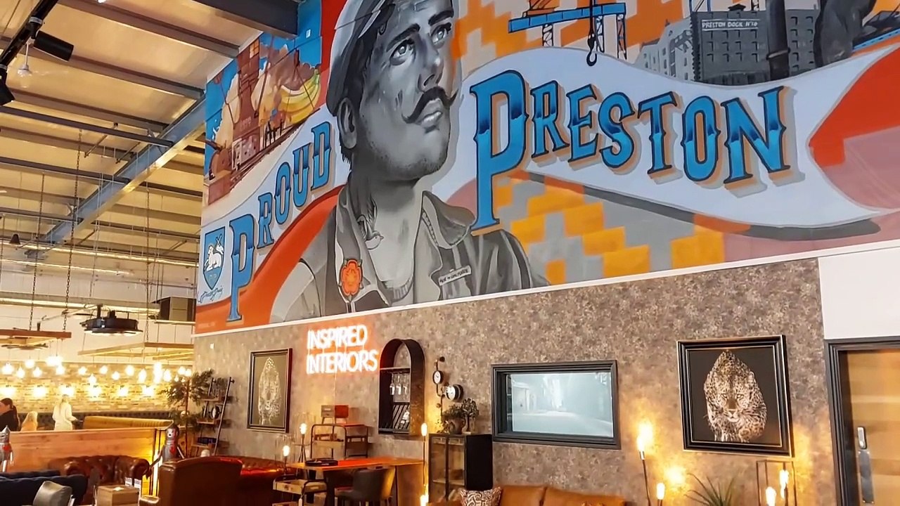 I went to the new Loom Loft store in Preston to eat at the Loom Bistro ahead of its official opening!