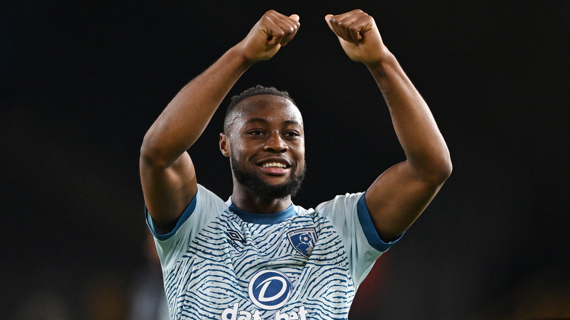 Bournemouth haunt former coach despite late red card