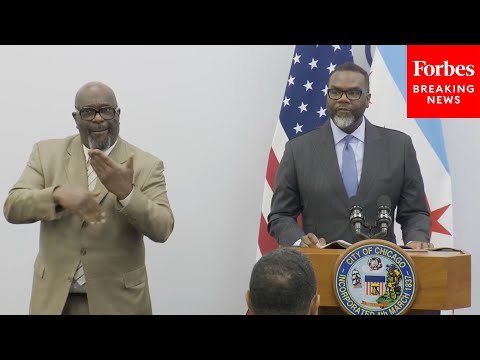 JUST IN: Chicago Mayor Brandon Johnson Speaks At Launch Of Diverse Learners Cash Assistance Program