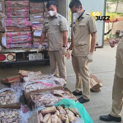 ឃាត់ចាប់​ជើង​ជ្រូក និង​អណ្ដាត​ជ្រូក​បង្កក ​ខូចគុណភាព ជិត​៣​តោន ដឹក​ពី​ខេត្ត​ព្រះ​សីហ​នុ មក​ភ្នំពេញ