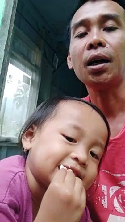 anak ini ganggu bapaknya