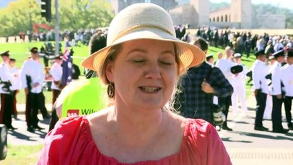 Hundreds of veterans march in Canberra on ANZAC Day