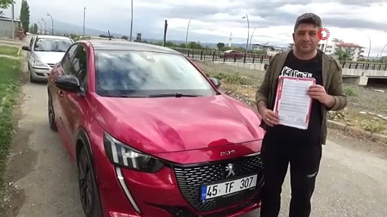 1,3 milyon TL'ye satın aldığı sıfır km araç hasarlı çıktı