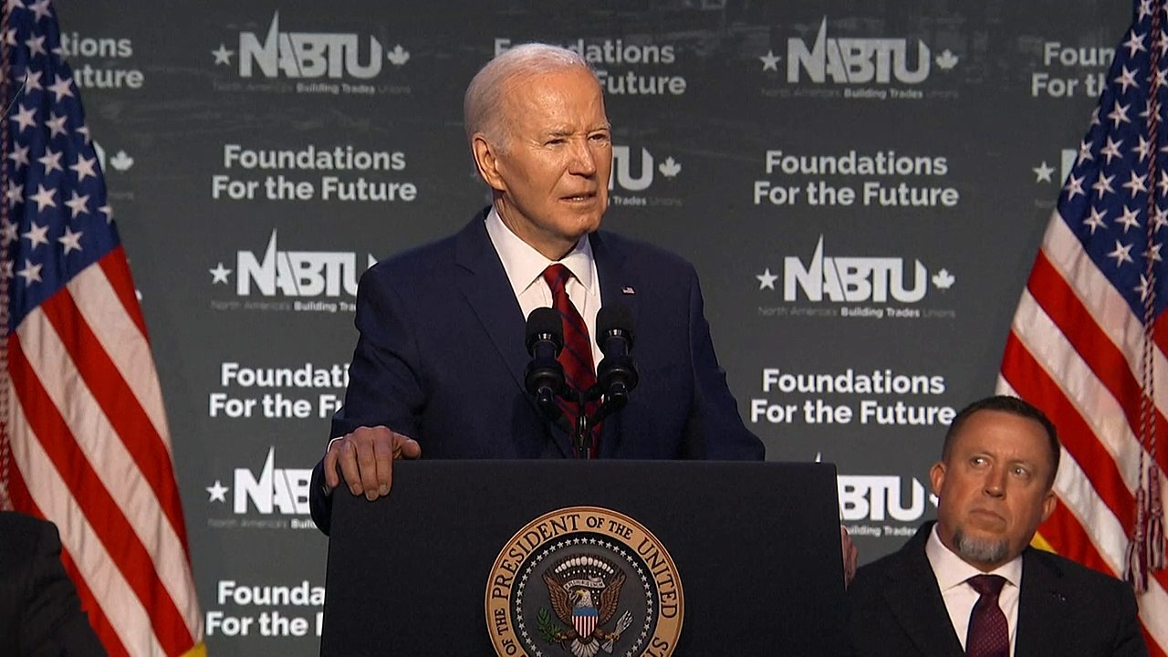 Biden lästert vor Gewerkschaftlern über Trump
