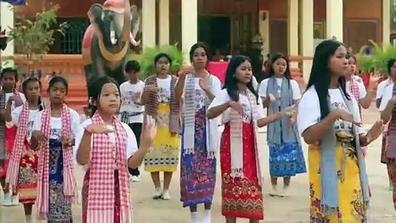 កម្រងវីឌីអូអនុស្សាវរីយ៍រាំនាថ្ងៃសង្ក្រាន២០២៤ ចង្វាក់កន្ត្រឹម បទ នំគមស្នូលដូង