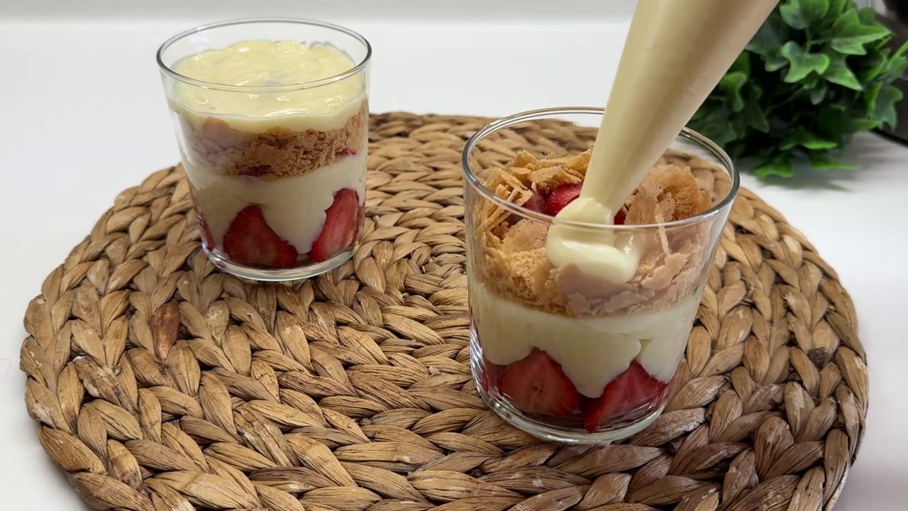 SATIŞ REKORU KIRAN O TATLI TARİFİ ❗️ EFSANE ÖTESİ LEZZETLİ VE KOLAY  Sütlü Tatlı- Çiçekintarifleri