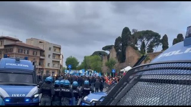 25 aprile, tensione a Roma tra Pro Palestina e Brigata ebraica