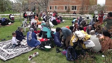 Kadınlar bahar şenliği etkinliğinde eğlendi