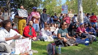 توقيف 93 شخصا خلال تظاهرة في جامعة في لوس أنجليس