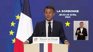 Emmanuel Macron réaffirme sa volonté d’inscrire l’IVG dans la charte des droits fondamentaux de l’UE