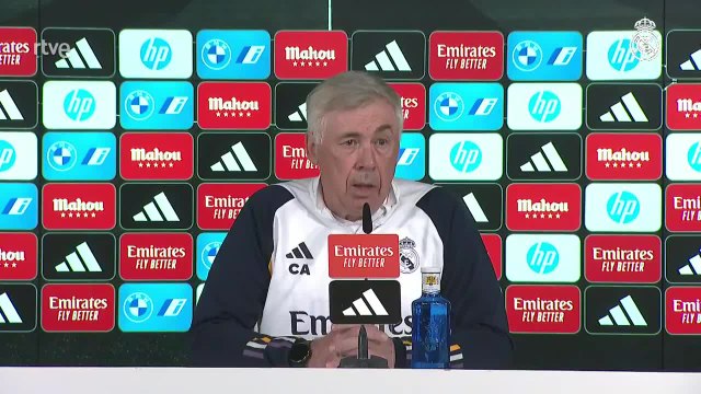 Ancelotti valora la decisión de Xavi: Me parece lo correcto